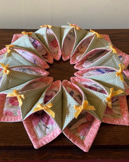 Fabric wreath for summer in pink, green and yellow