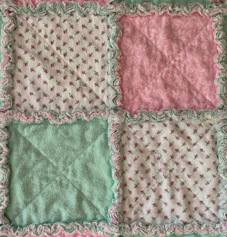 Pink Rosebud Baby Rag Quilt zoom
